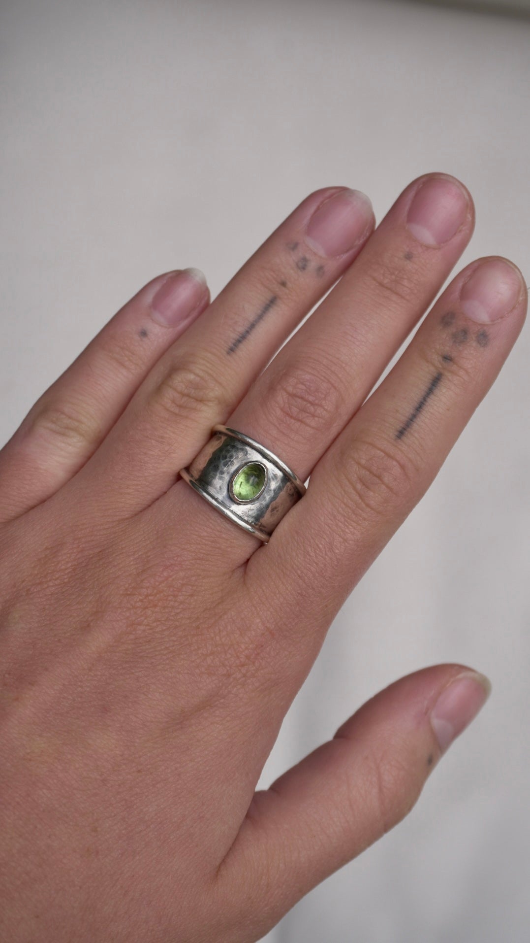 Apatite Dappled-Light Ring
