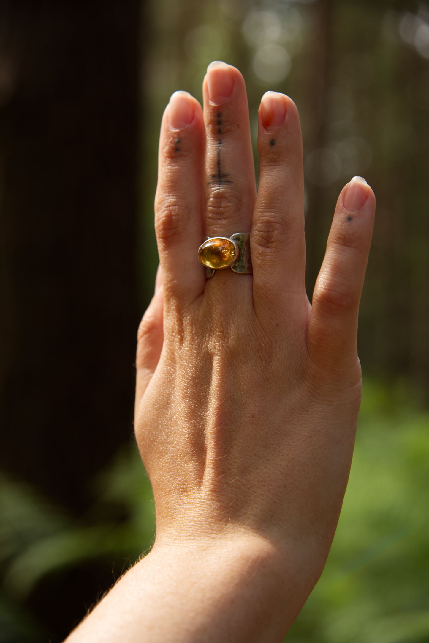 Oval Citrine Dappled-Light Ring