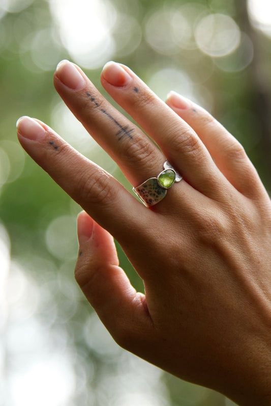 Peridot Dappled-Light Ring